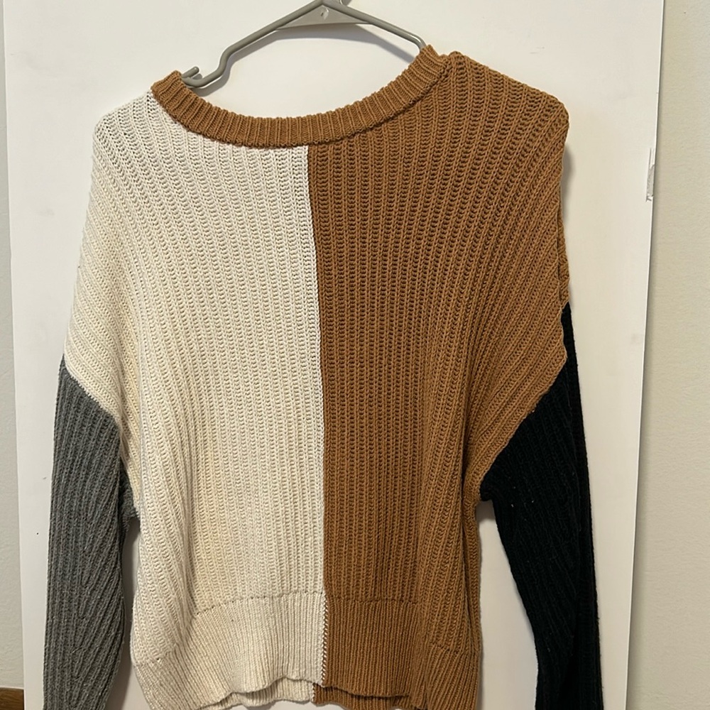 Crewneck sweater